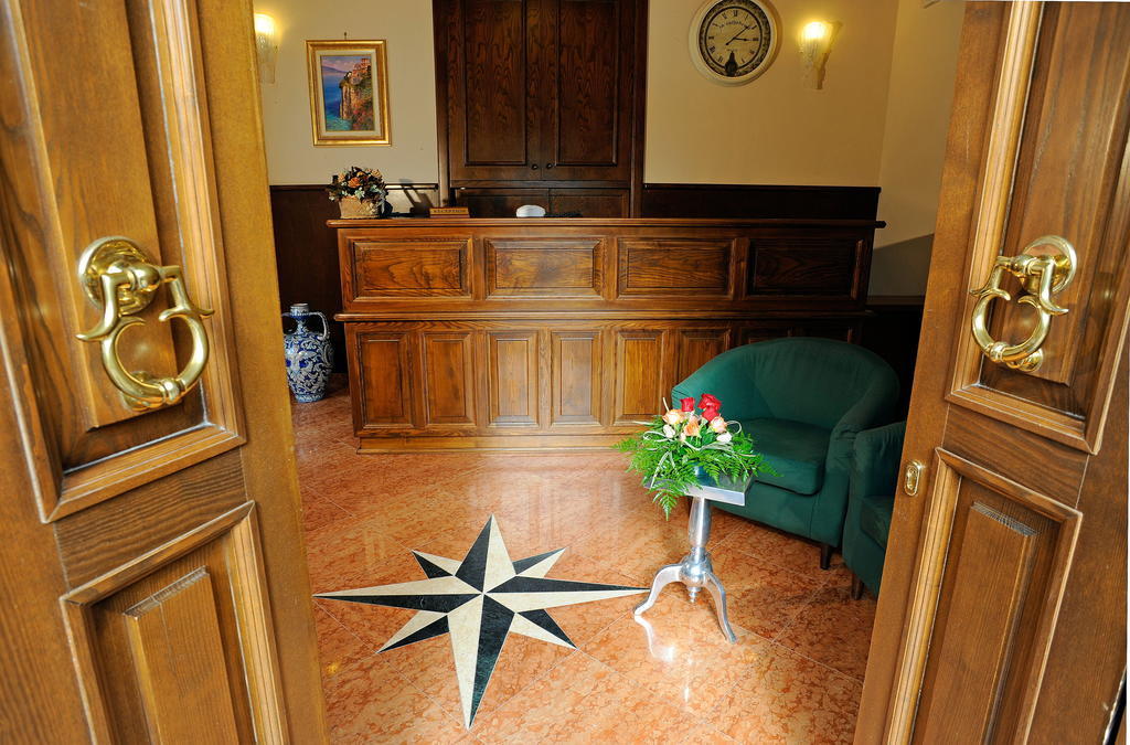 Domus Aequana Bed & Breakfast Vico Equense Exterior foto