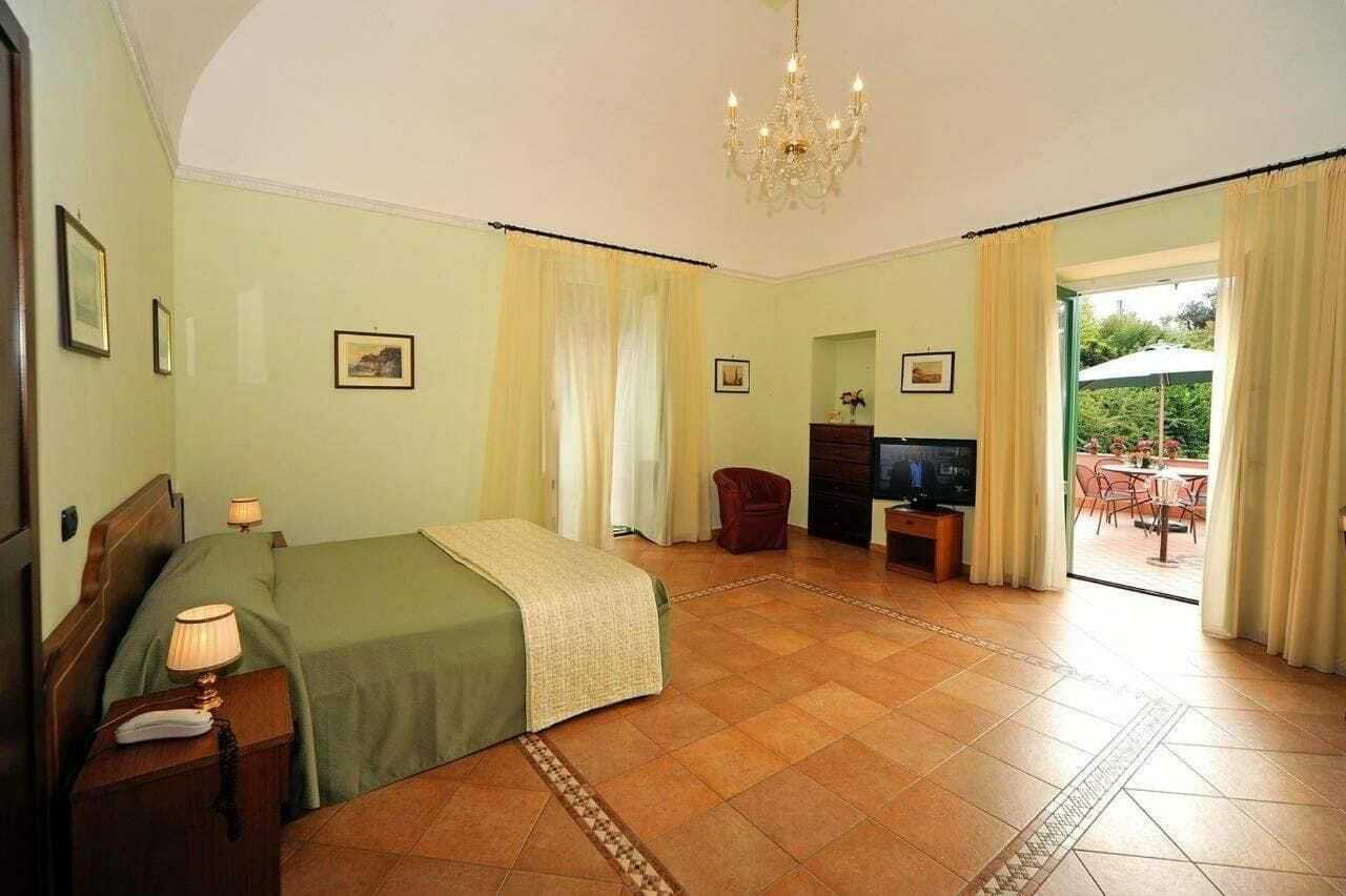Domus Aequana Bed & Breakfast Vico Equense Exterior foto